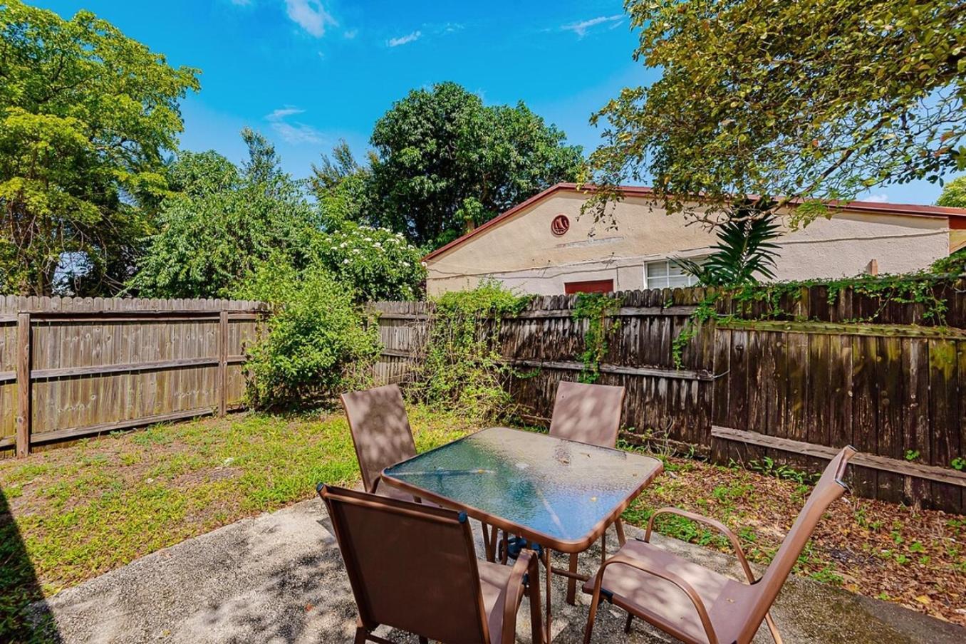 2 Bedroom House Minutes From Beach And Casino Db1 Dania Beach Esterno foto