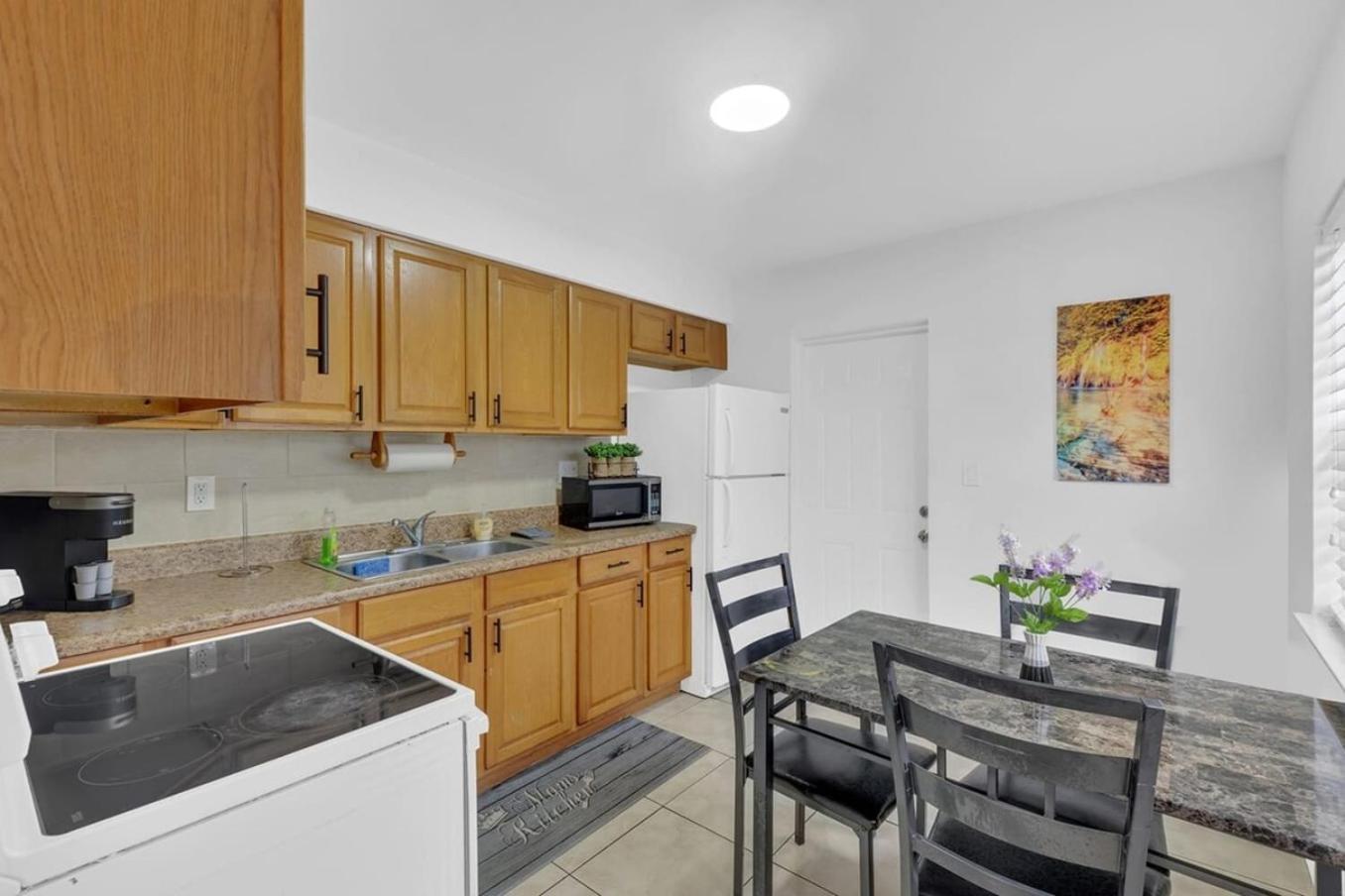 2 Bedroom House Minutes From Beach And Casino Db1 Dania Beach Esterno foto