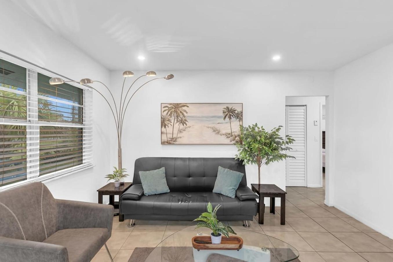 2 Bedroom House Minutes From Beach And Casino Db1 Dania Beach Esterno foto